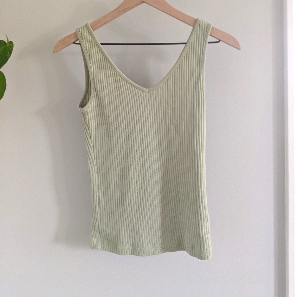 Kotn Ribbed V-neck Tank